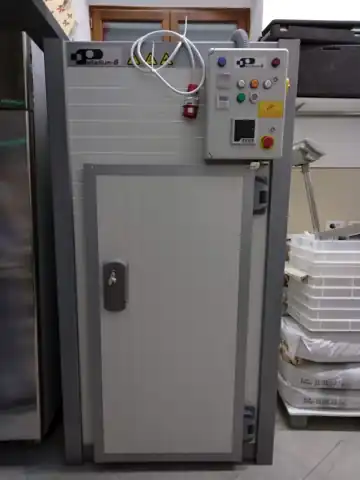 Séchoir à pâtes de Pasta Piemonte dans le laboratoire de Menton